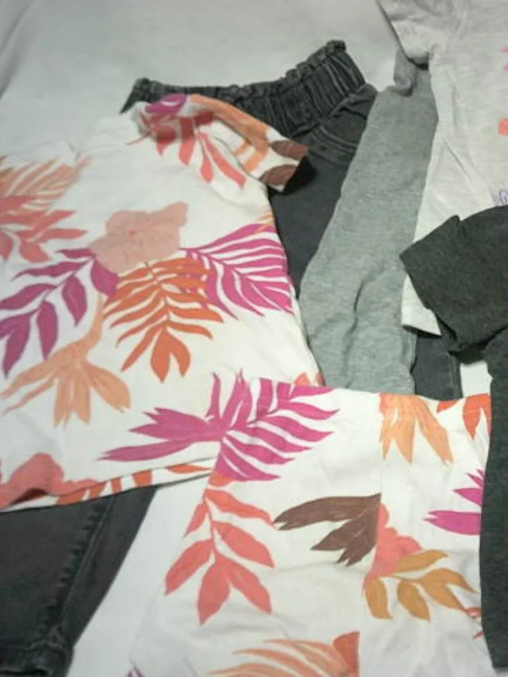 LOT TODDLER GIRLS 2-3T SHORT OUTFIT JEANS PANTS & T-SHIRTS CARTER'S OLD NAVY JOE